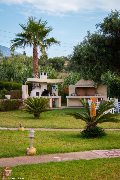 Ta Spitakia Tsarbopoulos Kyparissia Exterior foto